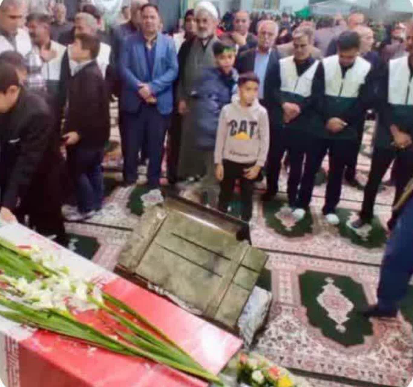 زنجیره نورانیِ یاد شهدا در محلات رفسنجان